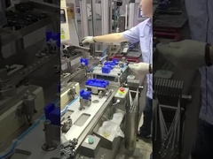 Assemblaggio alzacristalli linea - Assemblaggio rivettatura