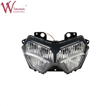 Faretti elettrici illuminano la strada davanti Kawasaki Per la sicurezza 50.000 ore di vita