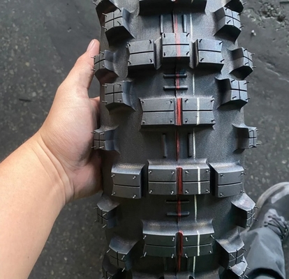 Pneumatici per motocicli Combos Materiale di gomma con grado A